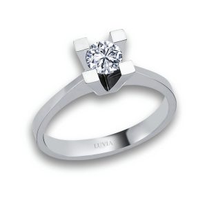 0,20 KARAT TAKOZ TIRNAK TEKTAŞ YÜZÜK